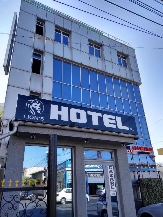 Lion'S Hotel Bucureşti Ngoại thất bức ảnh